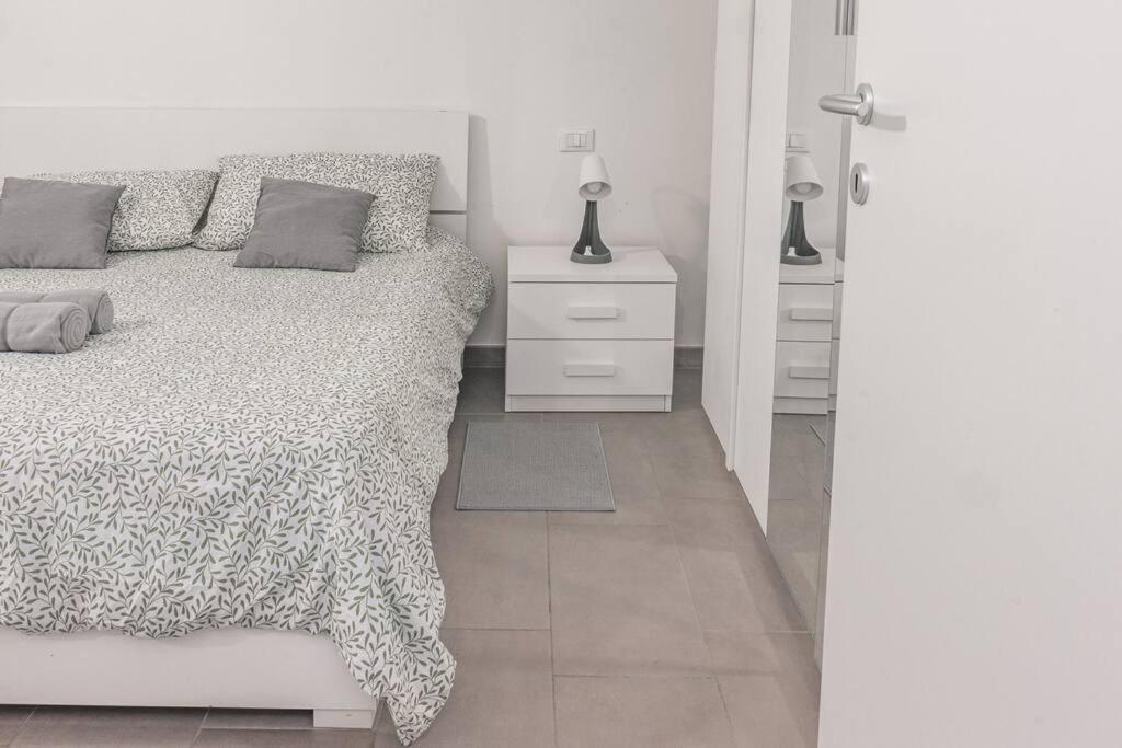 Staurenghi Blue Apartment Varese Ngoại thất bức ảnh
